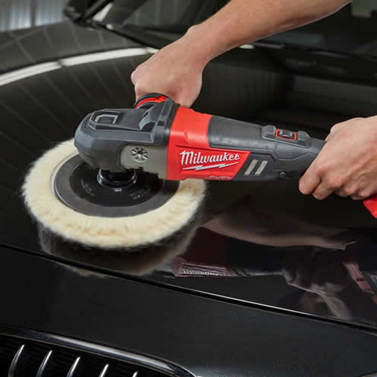 Milwaukee M18 Variable Speed Polisher (Bare Unit)